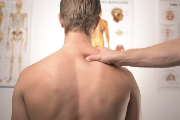 Chiropractic services for back pain, neck pain relief in Bay View near Milwaukee 